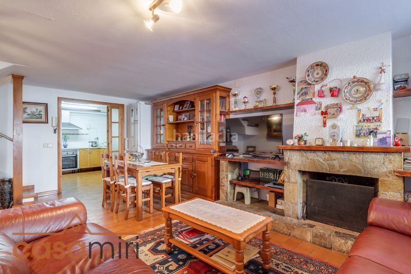 Foto 5d78bd26-3675-49a4-bb24-3c87f7968052. Casa con riscaldamento in Centre Arenys de Mar