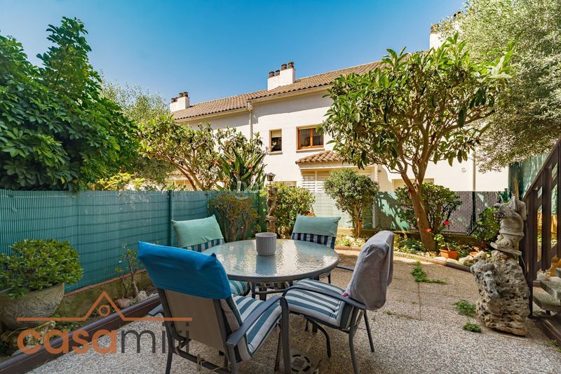 Foto ea410fc0-7148-42cc-a6d5-58e4170dcf67. Casa con riscaldamento in Centre Arenys de Mar