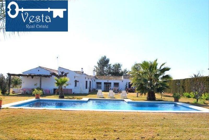 Foto c4f94d87-67c3-4f41-a4e9-ca10cf6b1f7f. Masía finca rustica en zona norte en Centro Jerez de la Frontera