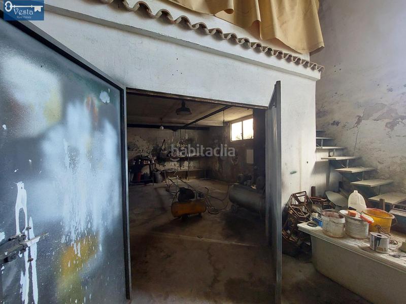 Foto 1c51d7c2-c4b0-4307-adfa-5df588bf8e09. Local comercial casco de bodega en centro en Madre de Dios Jerez de la Frontera