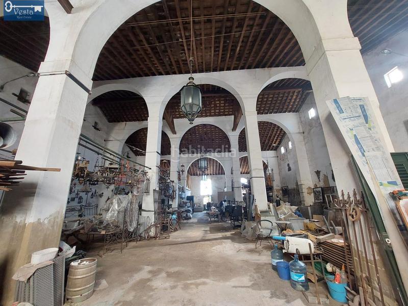 Foto 309f26aa-f2bf-480c-bbd9-e3d8747e0845. Local comercial casco de bodega en centro en Madre de Dios Jerez de la Frontera