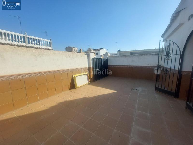 Foto 8baa3729-1c2c-4f8e-b093-034cafba5c23. Casa adossada amb aparcament a Parque Atlántico - Ronda este Jerez de la Frontera