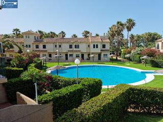 Reihenhaus in Costa Ballena Golf. Espectacular adosada en urbanización cerrada