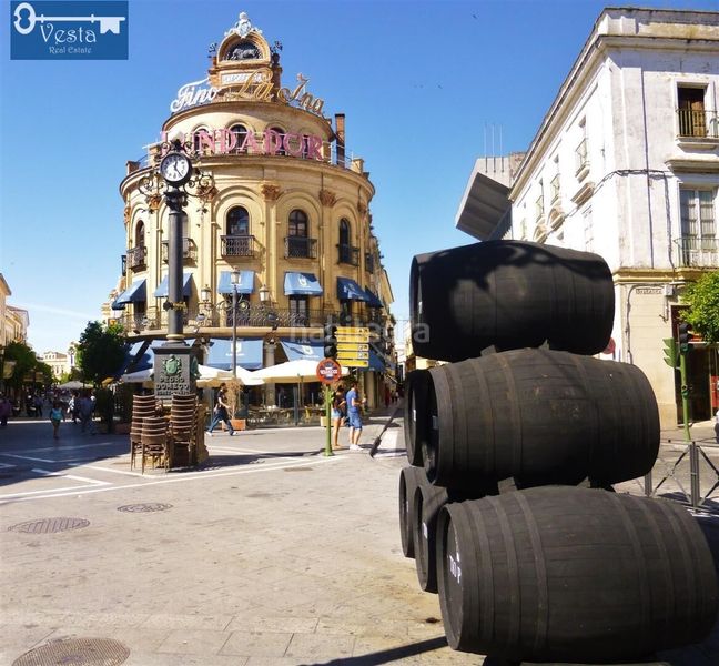 Foto 528c26dc-07b0-4c47-b9b8-16ee4598bf68. Local comercial a Centro Jerez de la Frontera