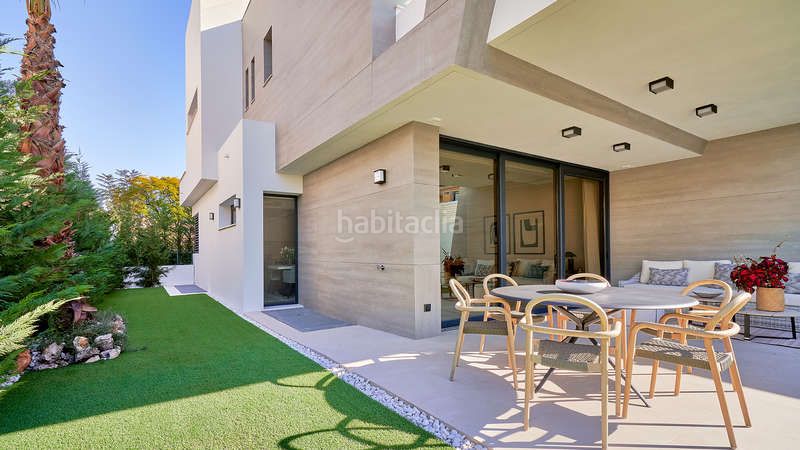 Foto e4a194aa-f28c-4a48-bcfe-19319327bd0c. Xalet amb aparcament piscina a Puerto Banús Marbella