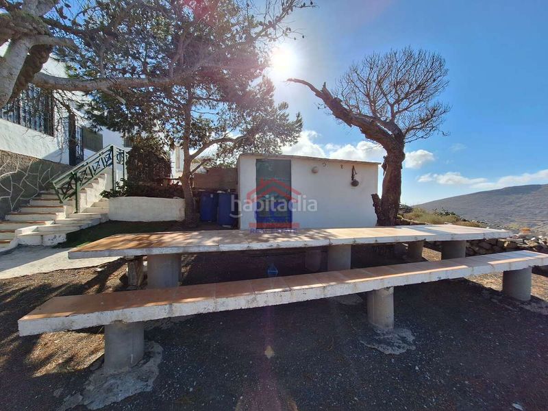 Foto b13f0414-28e5-49c5-ade9-04b388cff02d. Finca rústica a Haría pueblo Haría