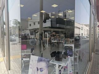 Lloguer Local Comercial a Centro - La Vega Alta. Local comercial de 210m en zona céntrica de arrecife