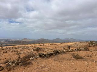 Landgut in Costa Teguise. Terreno en teguise con vistas a nazaret parcela de 11.330 m
