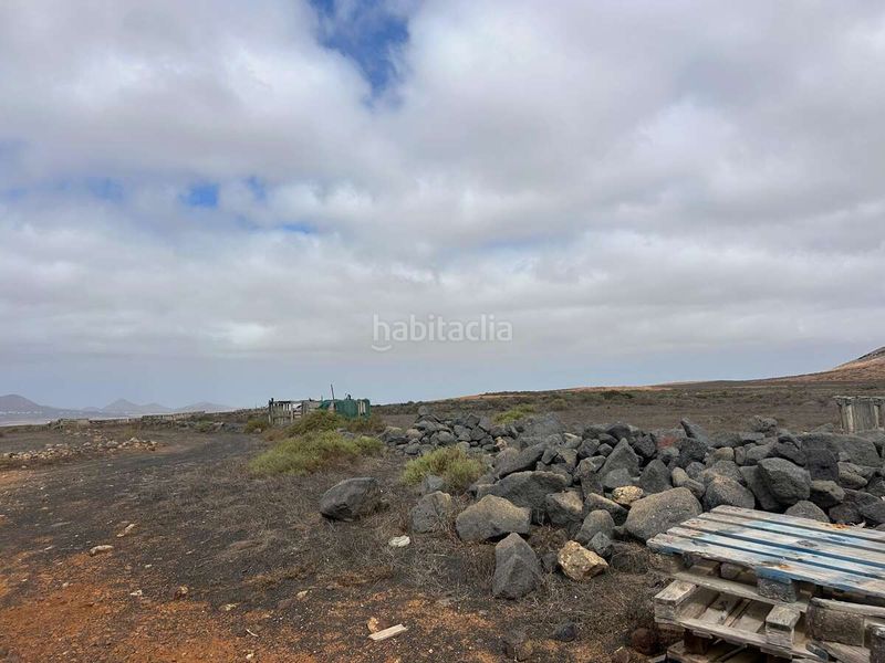 Foto c18d940b-893d-4622-a037-7b157d07aba0. Finca rústica a costa Teguise Teguise