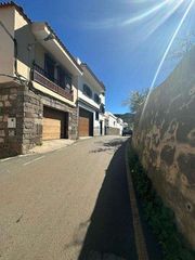 Duplex in Valsequillo de Gran Canaria. Se vende adosado amplio en valsequillo