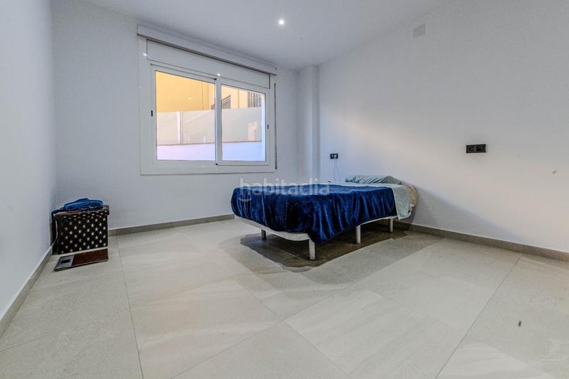 Foto 36f33818-ba0e-4a8b-ae10-2efb4c644110. Ground floor with heating in Eixample Sabadell