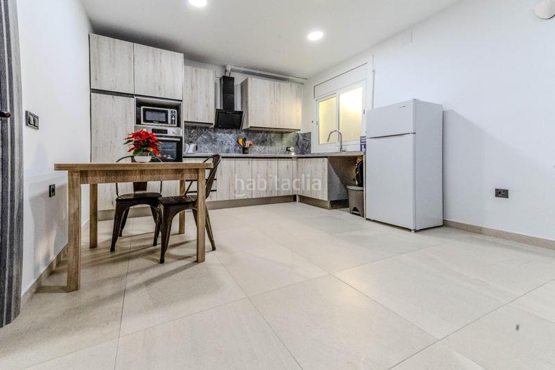 Foto bd33dde8-1339-44bf-9b38-49c587f05f70. Ground floor with heating in Eixample Sabadell