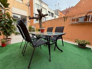 Maison  Carrer sant pau de. Elegancia y espacio en pleno centro de sabadell  una casa única