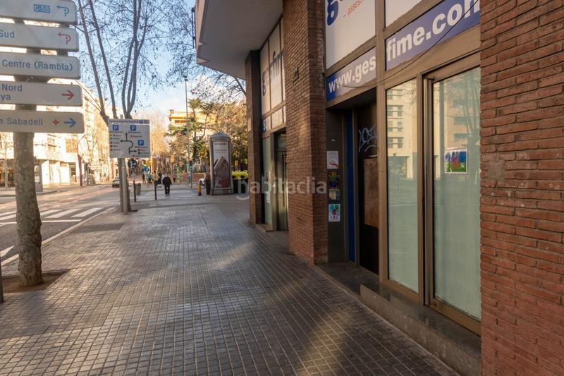 Foto 421164c7-853a-4dac-88c4-89ed57fac990. Location bureau avec chauffage dans Eixample Sabadell