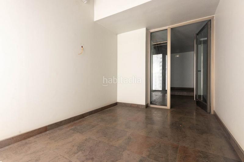 Foto b152aae3-9165-4897-9f70-5ac99f23a7c5. Location bureau avec chauffage dans Eixample Sabadell