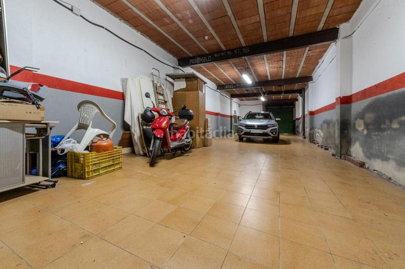 Foto 1b90e48f-a2ca-4daf-8eb8-ffcb6ae773bf. Local comercial a Can Rull Sabadell