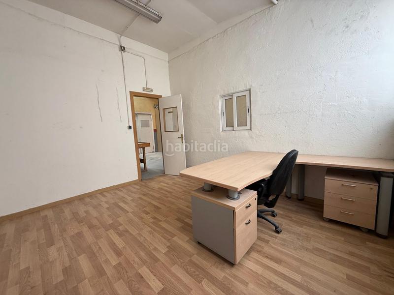 Foto 6cf1300a-f60c-49cc-a8c4-cf2054d33332. Industrial building in Gràcia Sabadell