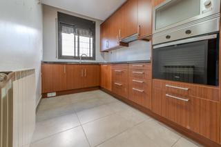Location Rez-de-chaussée à Santa Perpètua de Mogoda. Planta baja seminuevo con pk