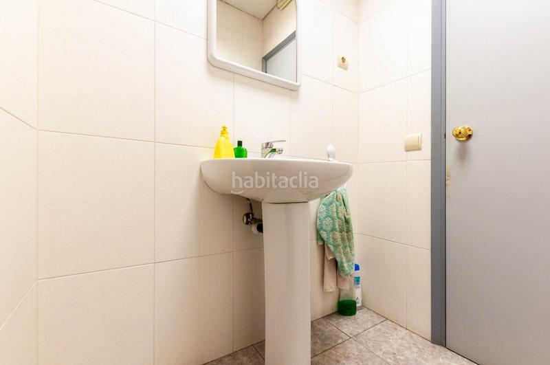 Foto 5d2de4b3-31e3-4241-96ba-2ff72fb23f0e. Alquiler nave industrial  de 580 m junto avinguda de barberà en Sabadell