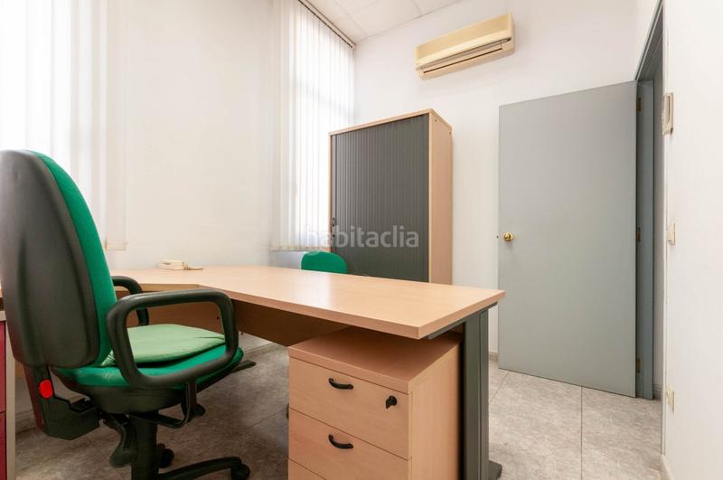 Foto 641f2eb4-ac36-4f79-bc73-f15a90748a78. Alquiler nave industrial  de 580 m junto avinguda de barberà en Sabadell