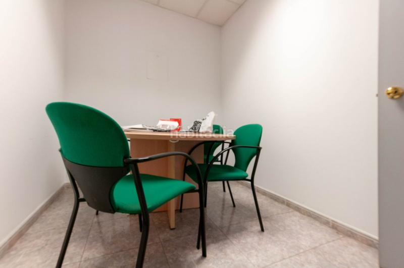 Foto ec08df45-19ab-40ce-a80b-fd1d08924a6d. Alquiler nave industrial  de 580 m junto avinguda de barberà en Sabadell