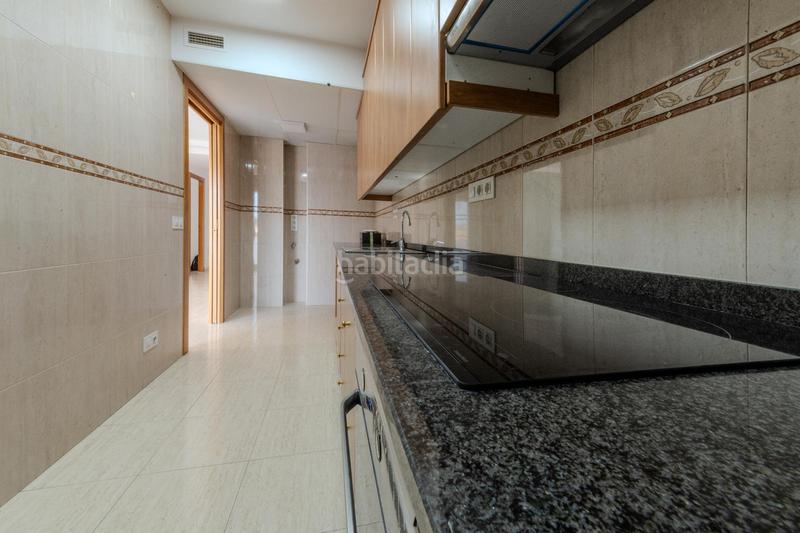 Foto 66c997fc-5f3f-49f8-80b3-e1df0f42535c. Piso  seminuevo con terraza de 45 m en Can Baró Barcelona