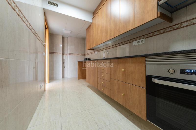 Foto cb6b679e-fffb-429b-8be7-a1f1b94e6ed6. Piso  seminuevo con terraza de 45 m en Can Baró Barcelona