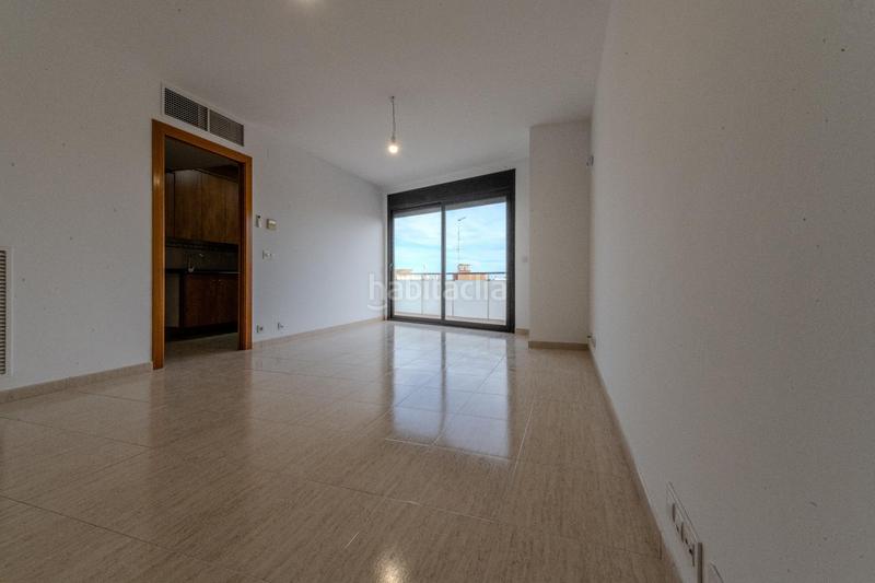 Foto e0062b04-94f7-4b88-a63a-852fc13483bc. Piso  seminuevo con terraza de 45 m en Can Baró Barcelona