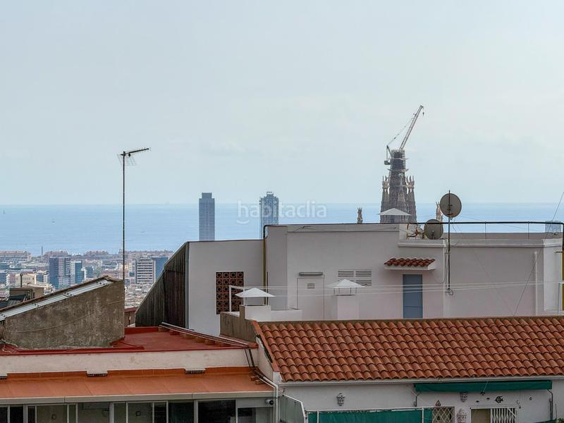 Foto f905b88c-f215-4414-af84-7639d5aa4850. Piso  seminuevo con terraza de 45 m en Can Baró Barcelona