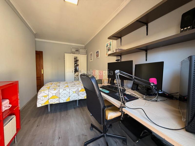 Foto 5ffd75bf-567f-4d37-990c-50b66afe79d5. Maison avec chauffage parking dans Eixample Sabadell