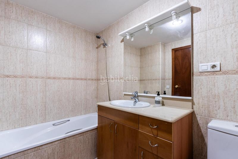 Foto 495e9ed8-02b4-408f-bac5-9b75f4caa636. Piso gran piso de 4 habitaciones con pk y trastero a escasos minutos de la rambla en Sabadell