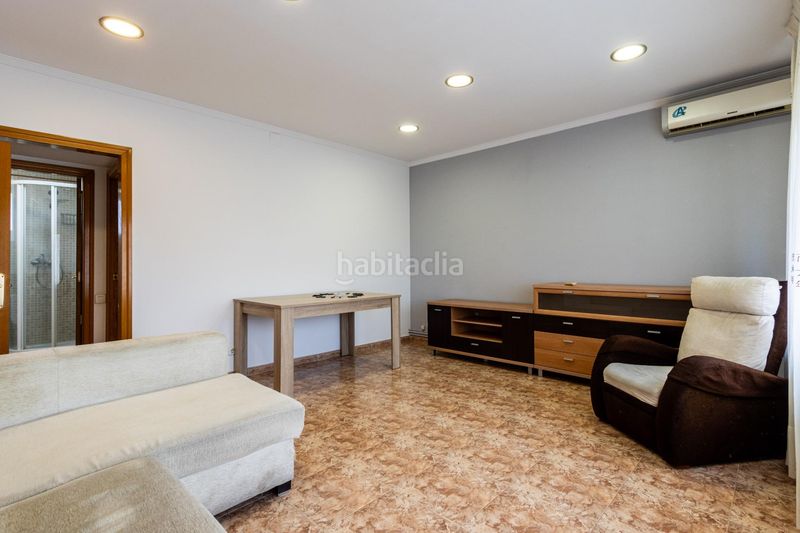 Foto c6e9c513-7d40-4868-a46b-3db3e1624fe2. Pis a Les Termes Sabadell