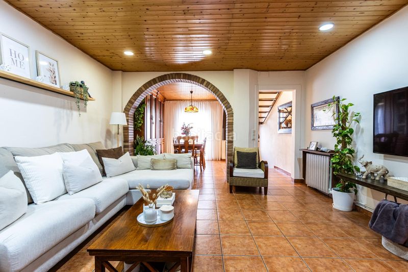 Foto 88c7373b-8e75-4503-b3d9-85b6672d2523. Casa amplitud, luz y confort en el corazón de leixample en Sabadell