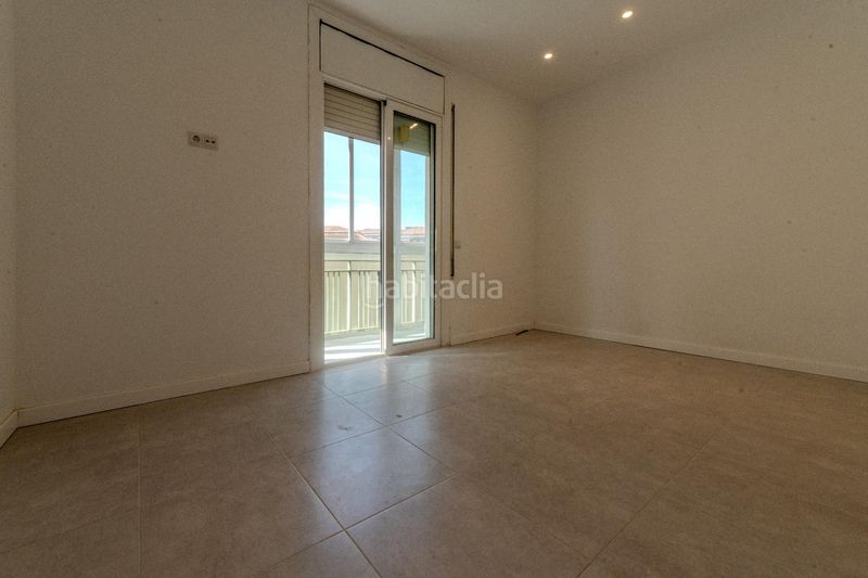 Foto 1add8d75-3ac7-46a0-8eac-bf0d293b6961. Pis a Creu Alta Sabadell