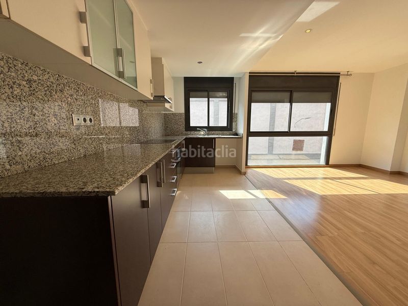 Foto 0e52b807-1a9e-409c-8161-feb3e95d80e9. Appartamento con parcheggio in Eixample Sabadell