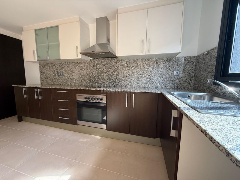 Foto 206fdc80-8dcd-4808-90b9-d91aa659401c. Appartamento con parcheggio in Eixample Sabadell