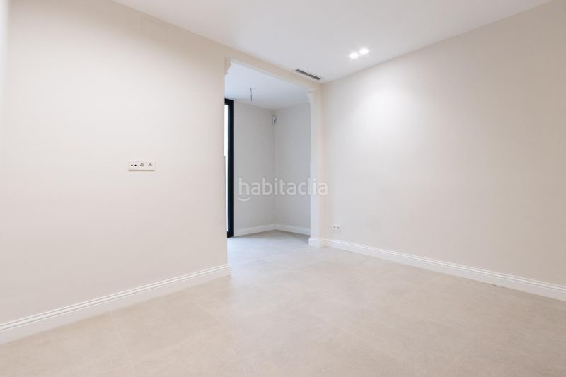 Foto 8cc21a4b-79d8-4c83-bb7c-3cfe765cf471. Casa a Centre Sabadell