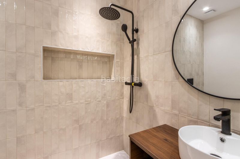 Foto a18d822f-42c3-46d1-b67b-ac928a600d04. Casa a Centre Sabadell