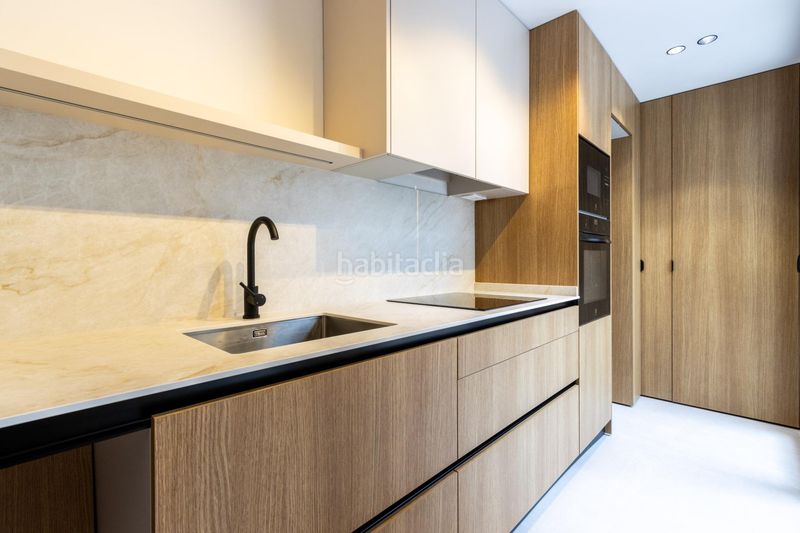 Foto a687ed49-7a8e-42a8-ace7-2575ca52eab4. Casa a Centre Sabadell