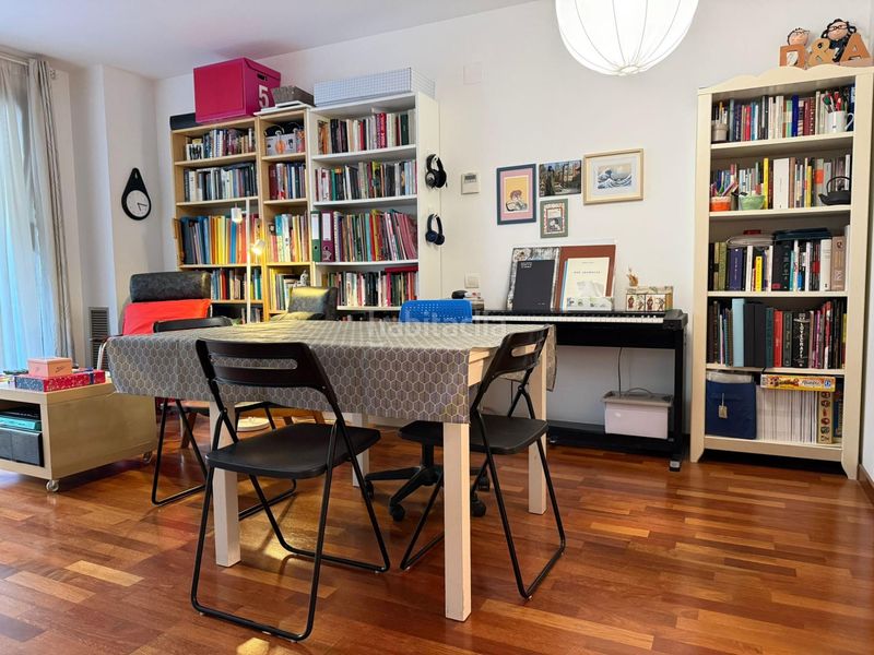 Foto 1030eec9-de69-4839-b23b-cb636baec239. Pis amb calefacció aparcament a Covadonga Sabadell