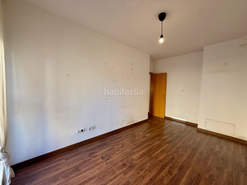 Foto dfadb4ce-5e9b-4b47-9ea7-2da7e726a494. Àtic amb aparcament a Can Rull Sabadell