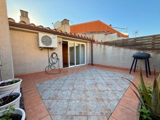 Dachwohnung in Can Rull. �tico d�plex con terraza, parking y trastero en can rull