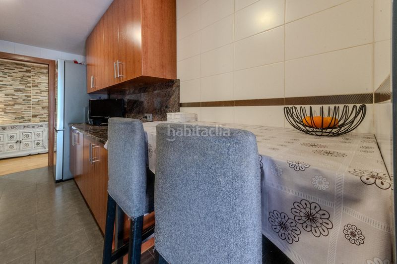 Foto 7b6d330c-a6d8-4728-82c8-9a6882a3dff2. Planta baixa amb calefacció aparcament piscina a Sabadell