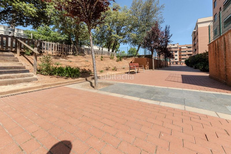 Foto a57aabac-f79e-4664-8e72-76eeb68dabff. Planta baixa amb calefacció aparcament piscina a Sabadell