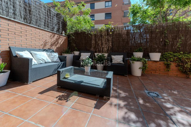 Foto c9e1477a-7bbb-424f-9672-3748c2307f01. Planta baixa amb calefacció aparcament piscina a Sabadell