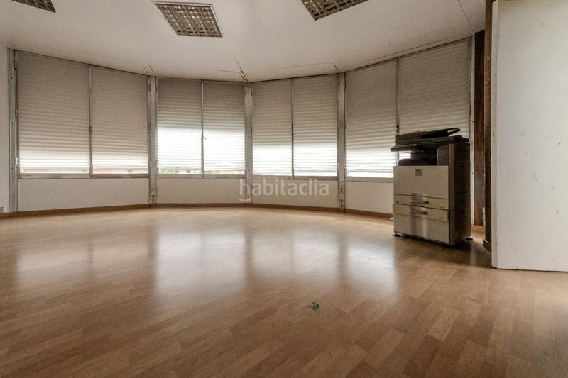 Foto ad32f60e-e5f7-466d-ab17-7356f744d554. Pis a Centre Sabadell
