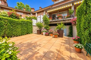 Casa a Eixample - Can Bogunyà. Casa en castellar con terraza privada, piscina comunitaria y gar