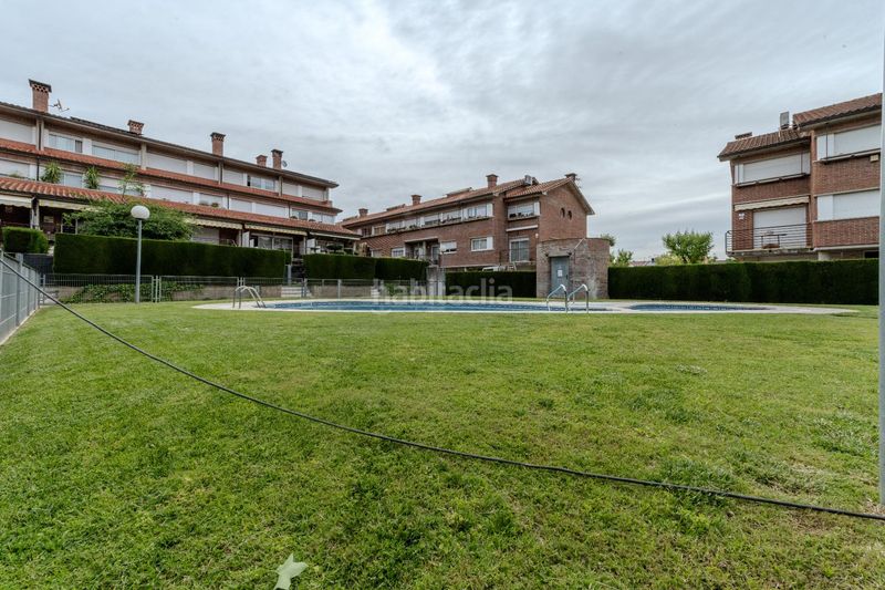 Foto 01c2623b-254c-4f73-b325-08a85f9afdf1. Casa amb calefacció aparcament piscina a Eixample - Can Bogunyà Castellar del Vallès