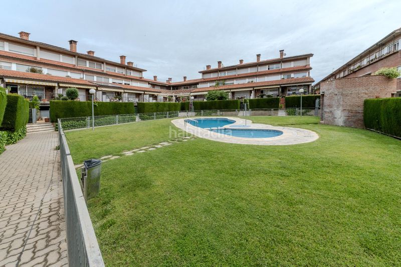 Foto 2e6bc6a5-c2b3-4def-8aab-c42565e7f34b. Casa amb calefacció aparcament piscina a Eixample - Can Bogunyà Castellar del Vallès