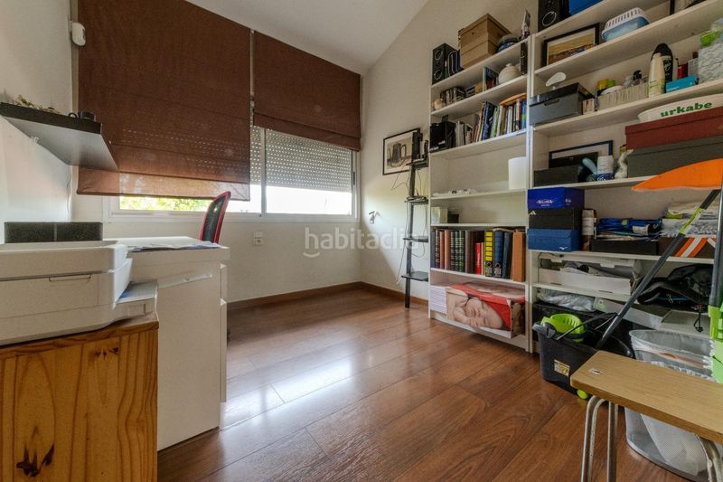 Foto 75a1754d-4e23-4358-ab8e-8f96daec5dde. Casa amb calefacció aparcament piscina a Eixample - Can Bogunyà Castellar del Vallès